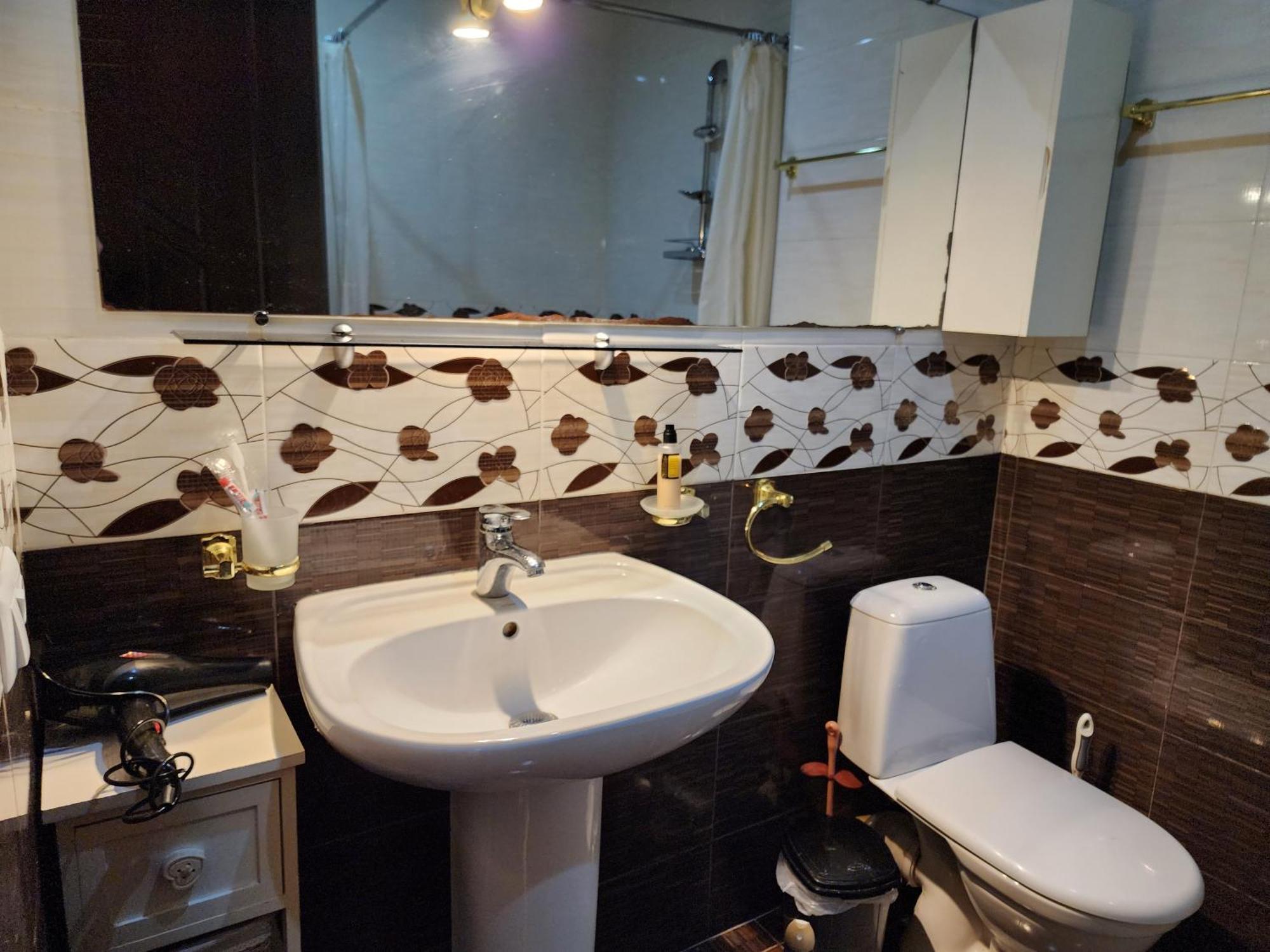 Vake-Saburtalo Hillside Apartment Тбилиси Екстериор снимка