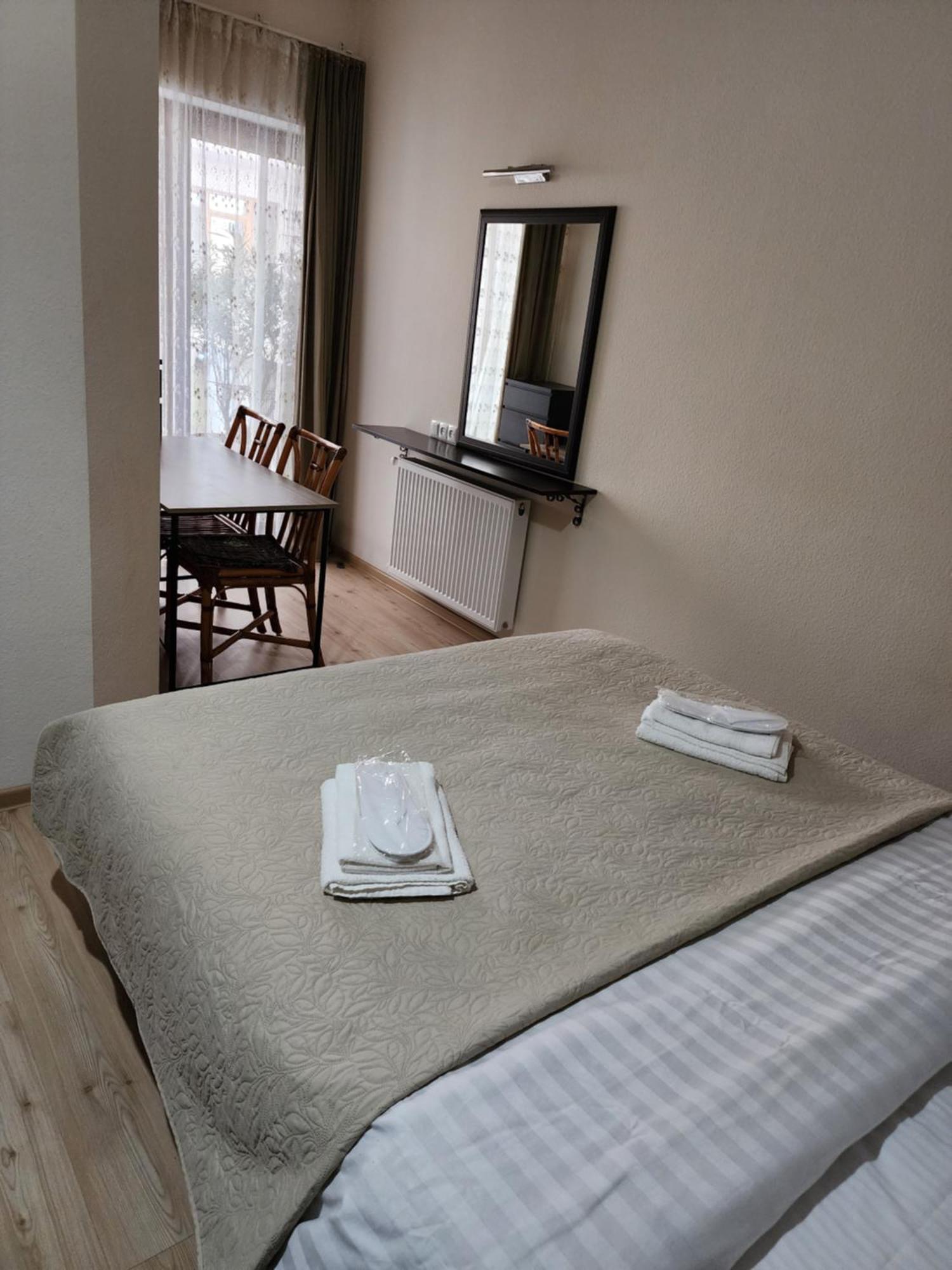Vake-Saburtalo Hillside Apartment Тбилиси Екстериор снимка